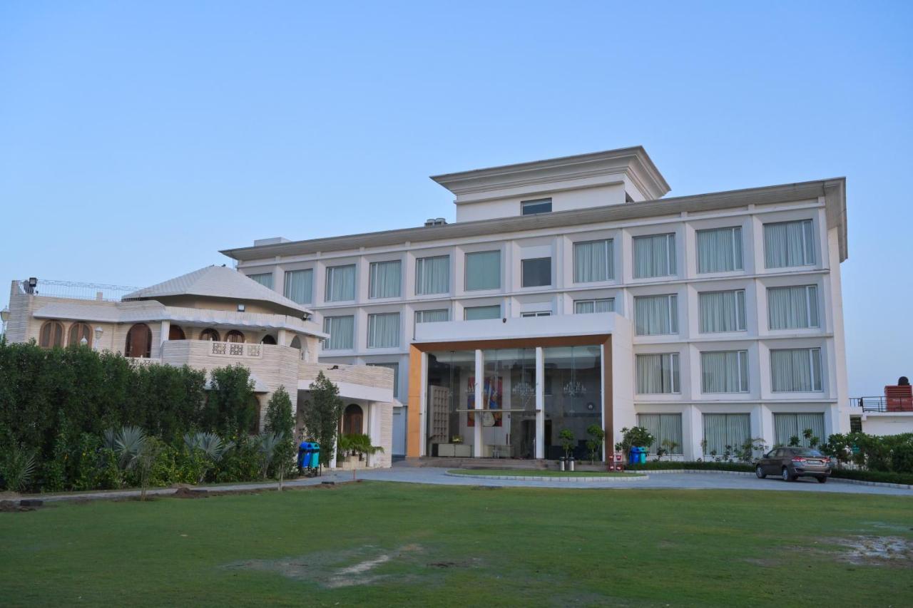 Stardom Resort Jaipur Ngoại thất bức ảnh