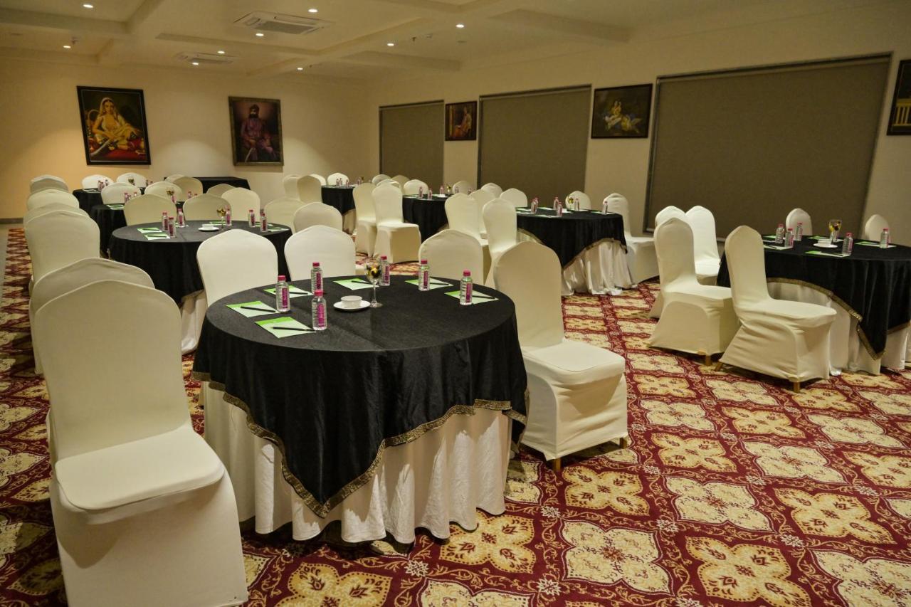 Stardom Resort Jaipur Ngoại thất bức ảnh