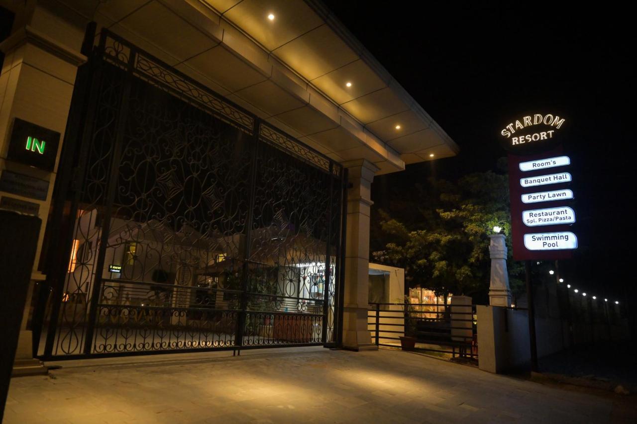 Stardom Resort Jaipur Ngoại thất bức ảnh