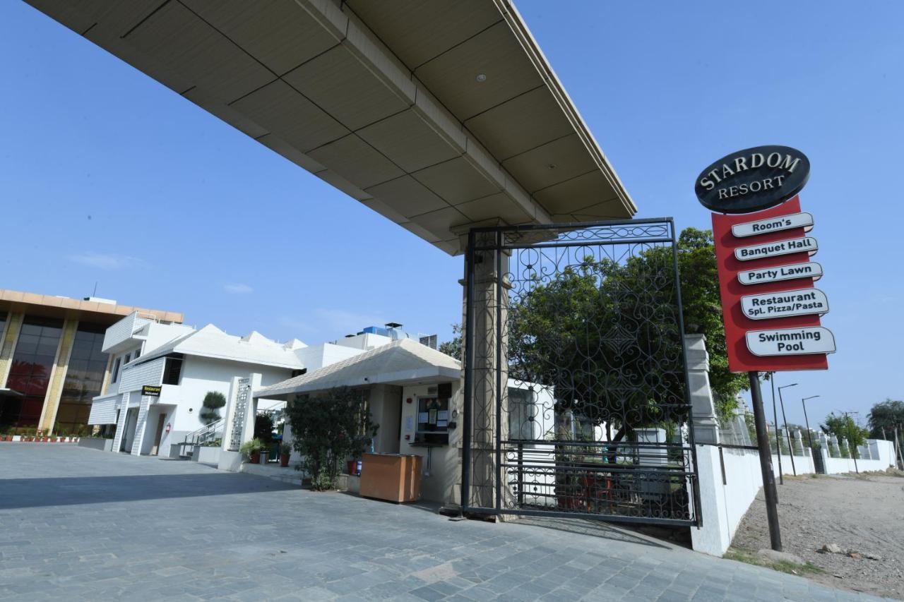 Stardom Resort Jaipur Ngoại thất bức ảnh