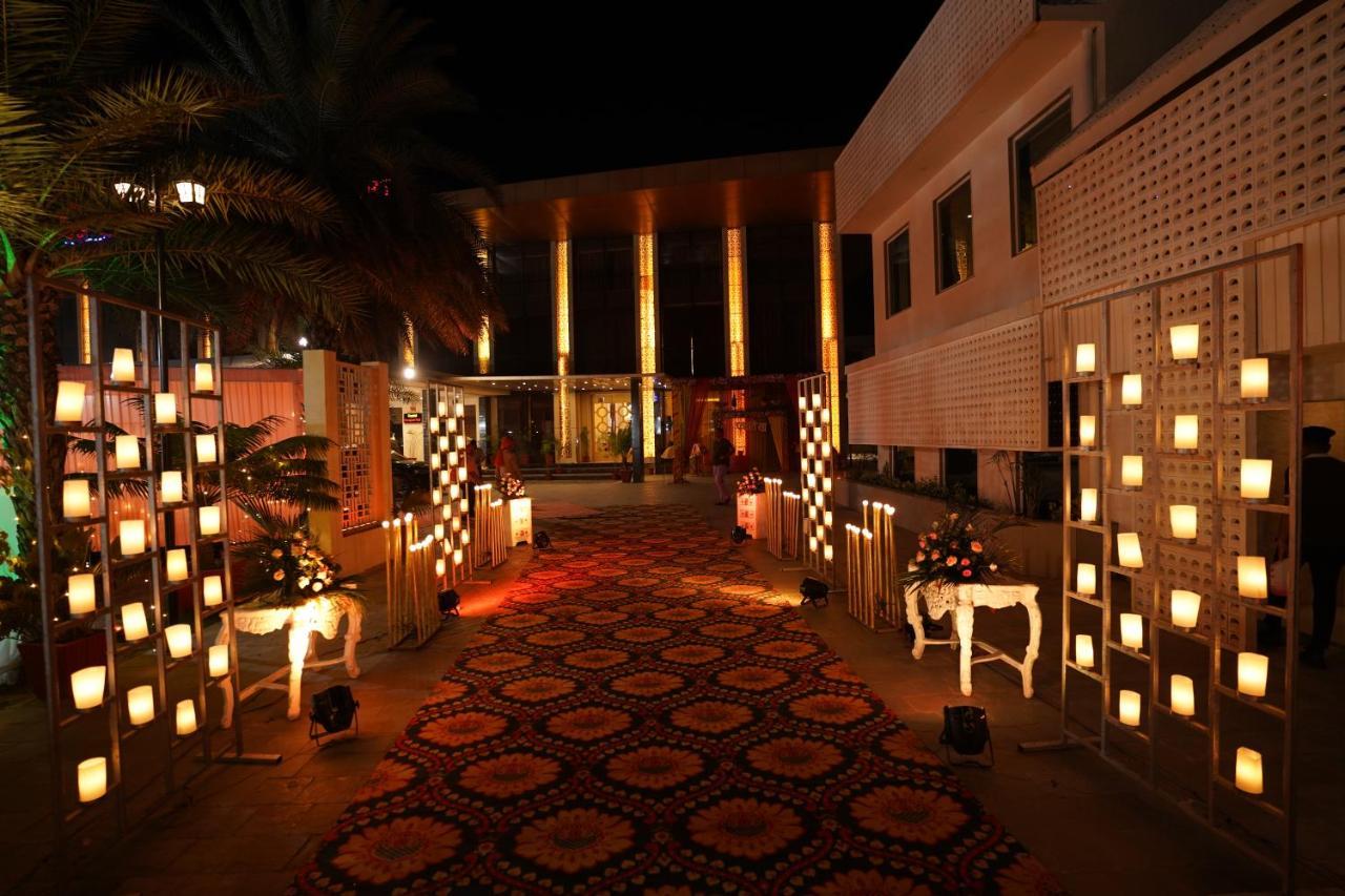 Stardom Resort Jaipur Ngoại thất bức ảnh