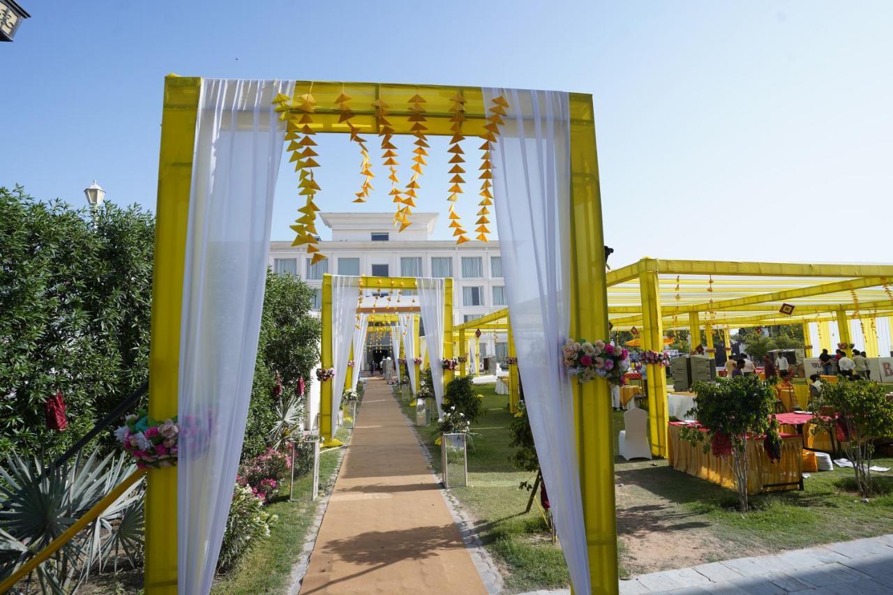 Stardom Resort Jaipur Ngoại thất bức ảnh