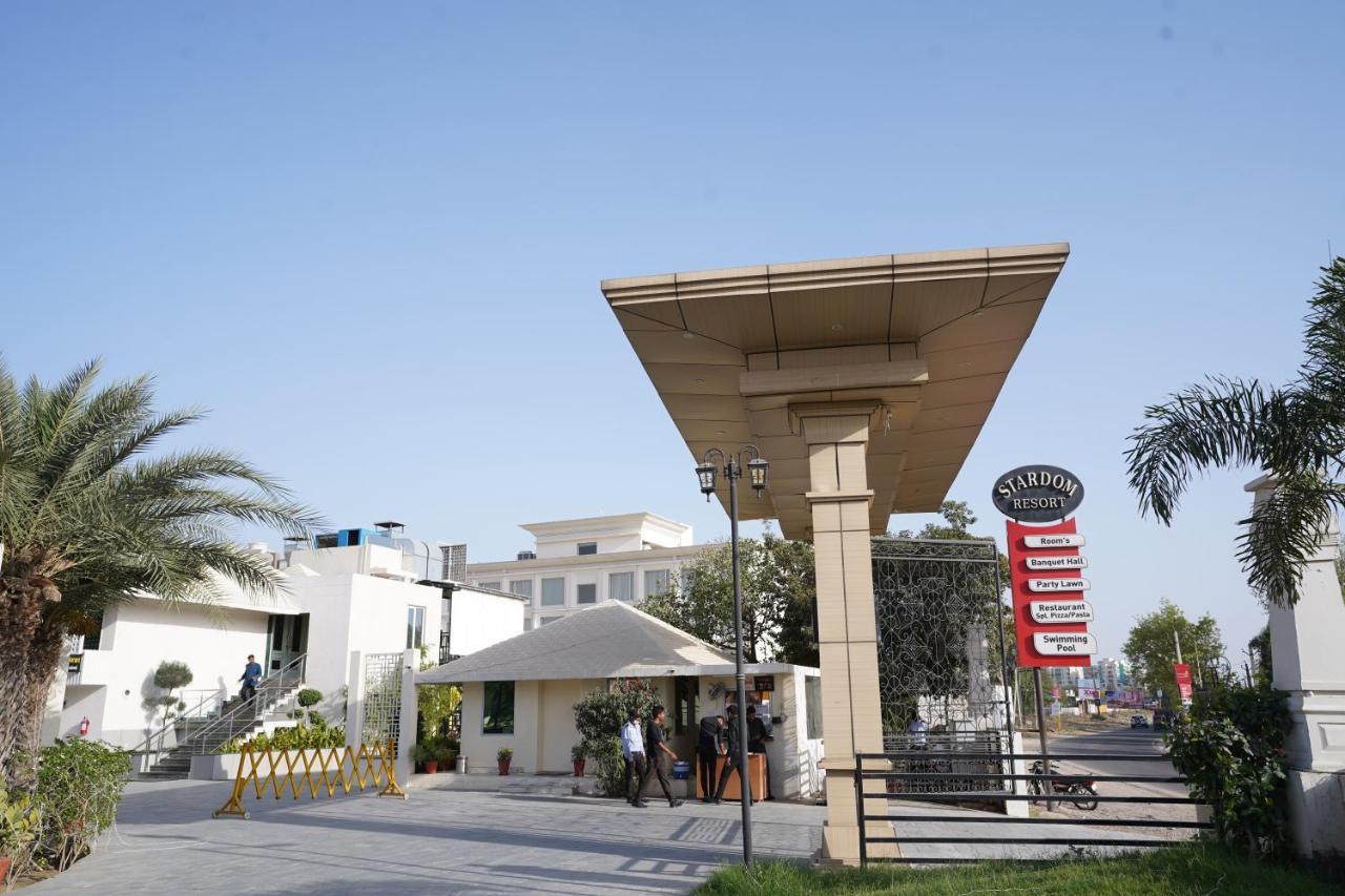 Stardom Resort Jaipur Ngoại thất bức ảnh