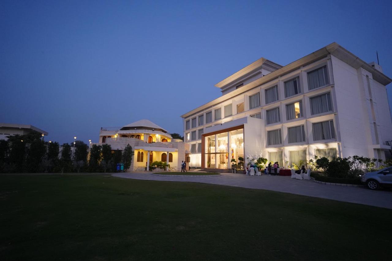 Stardom Resort Jaipur Ngoại thất bức ảnh