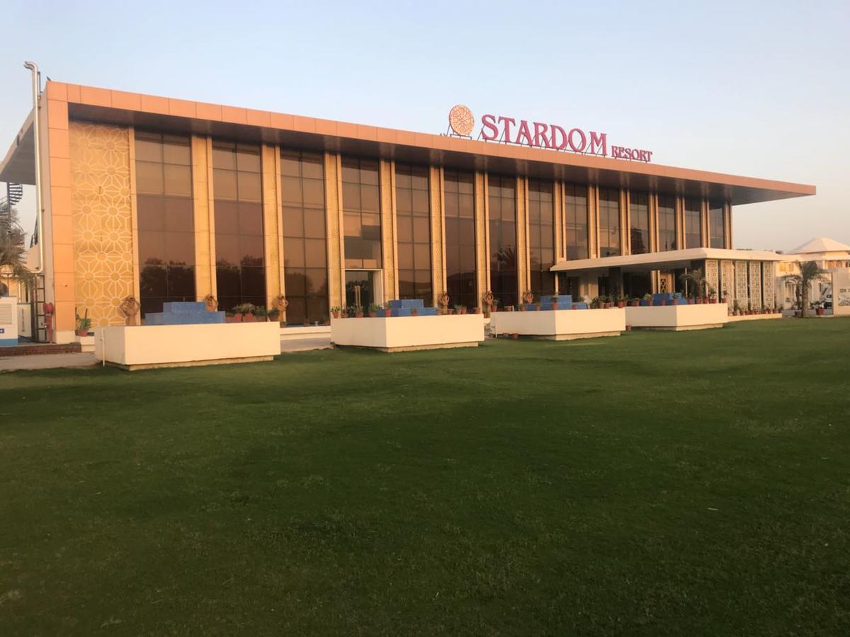 Stardom Resort Jaipur Ngoại thất bức ảnh